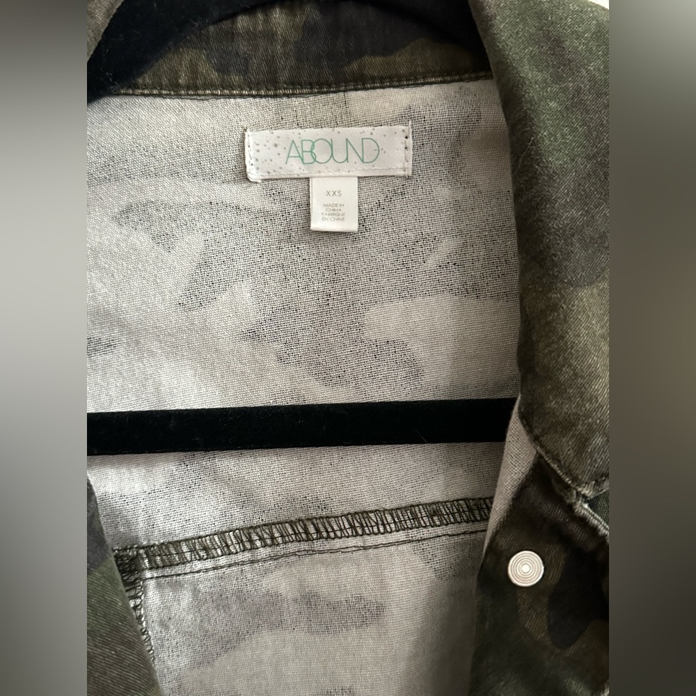 Camo Jacket - Picture 2 of 3